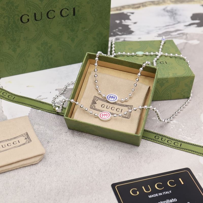 G*u*i necklaces